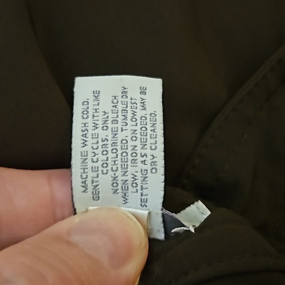 ZENERGY by CHICO'S Brown Midrise Semi-elastic Waist Cargo Pants 2 - Picture 8 of 8